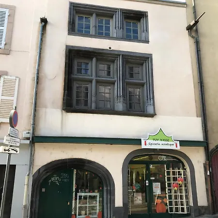 3 En Lit Double, 6 Personnes, Dans Entièrement Rénové, 70 M2 , Wifi,climatisation, Très Calme , équipé,lit Bébé Appartement *